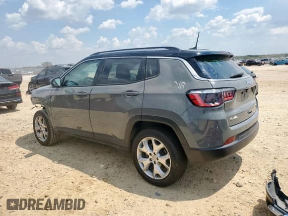 2022 Jeep Compass Limited с VIN 3C4NJDCB9NT135608, выставлен на аукционе Copart как лот 70004105 с пробегом 44 527 миль миль и Списание • Salvage title. История ставок и продаж доступна на DreamBid. Изображение 2.