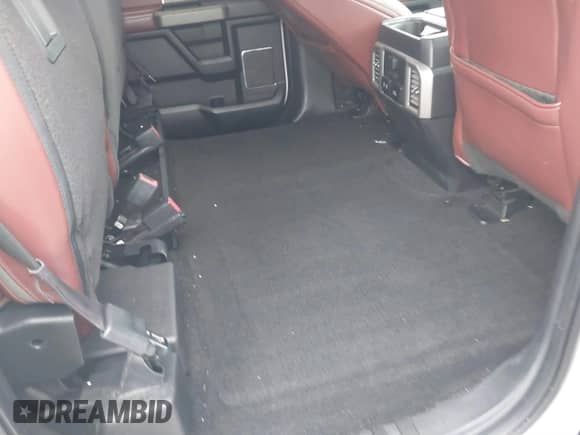 2018 Ford F-150 XL z VIN 1FTEW1CG0JFB57240, wystawiony jako IAAI lot #41260703 z przebiegiem 201 426 mil mil oraz . Historia ofert i sprzedaży dostępna na DreamBid. Obrazek 8.