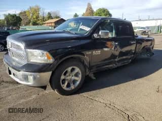 2017 Ram 1500 Laramie z VIN 1C6RR7NTXHS842182, wystawiony jako Copart lot #80401475 z przebiegiem 200 581 mil mil oraz Szkoda całkowita • Salvage title. Historia ofert i sprzedaży dostępna na DreamBid. Obrazek 1.