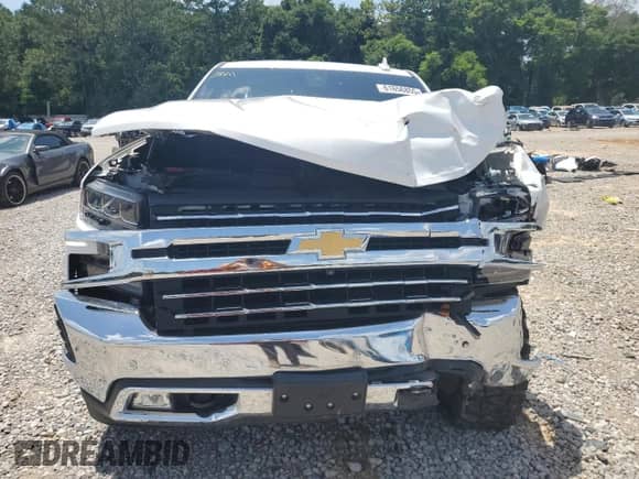 2019 Chevrolet Silverado 1500 LTZ z VIN 3GCUYGED4KG245834, wystawiony jako Copart lot #61656855 z przebiegiem 67 590 mil mil oraz Szkoda całkowita • Salvage title. Historia ofert i sprzedaży dostępna na DreamBid. Obrazek 5.