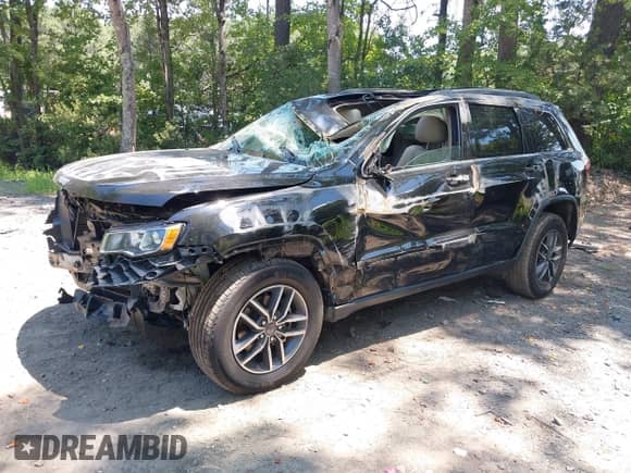 2020 Jeep Grand Cherokee Limited with VIN 1C4RJEBG0LC113851, listed as a IAAI auction lot 42802374 with 44,580 mi miles and . Bid and sale history available at DreamBid. Image 17.