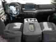 2025 Chevrolet Silverado 2500HD LT z VIN 1GC1KNEY6SF158854, wystawiony jako Copart lot #51279625 z przebiegiem 11 307 mil mil oraz Szkoda całkowita • Salvage title. Historia ofert i sprzedaży dostępna na DreamBid. Obrazek 8.