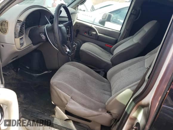 2004 Chevrolet Astro Cargo с VIN 1GCDM19X54B132371, выставлен на аукционе Copart как лот 46944395 с пробегом 159 016 миль миль и Списание • Salvage title. История ставок и продаж доступна на DreamBid. Изображение 7.