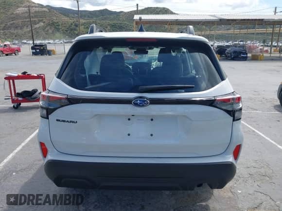 2025 Subaru Forester z VIN JF2SLDAC4SH419796, wystawiony jako IAAI lot #41911241 z przebiegiem 6 359 mil mil oraz . Historia ofert i sprzedaży dostępna na DreamBid. Obrazek 17.