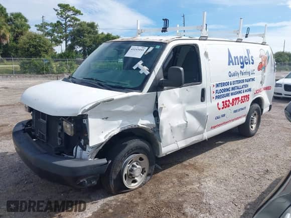 2011 Chevrolet Express Cargo with VIN 1GCWGFFA9B1113855, listed as a IAAI auction lot 43193955 with 117,753 mi miles and . Bid and sale history available at DreamBid. Image 2.