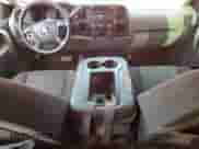 2011 Chevrolet Silverado 1500 LS z VIN 3GCPKREA1BG276233, wystawiony jako Copart lot #65030745 z przebiegiem 174 798 mil mil oraz Szkoda całkowita • Salvage title. Historia ofert i sprzedaży dostępna na DreamBid. Obrazek 8.