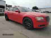 2013 Chrysler 300 с VIN 2C3CCAAG6DH588207, выставлен на аукционе Copart как лот 81346255 с пробегом 116 782 миль миль и Чистый • Clean title. История ставок и продаж доступна на DreamBid. Изображение 4.