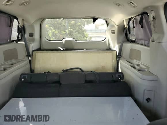 2013 Dodge Grand Caravan SXT with VIN 2C4RDGCG2DR626349, listed as a Copart auction lot 84200345 with 221,391 mi miles and Salvage title. Bid and sale history available at DreamBid. Image 10.