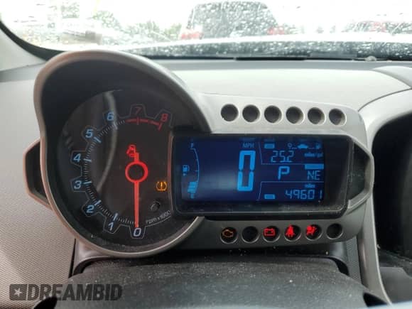 2013 Chevrolet Sonic LTZ с VIN 1G1JE5SG5D4217581, выставлен на аукционе Copart как лот 55977985 с пробегом 49 601 миль миль и Списание • Salvage title. История ставок и продаж доступна на DreamBid. Изображение 9.