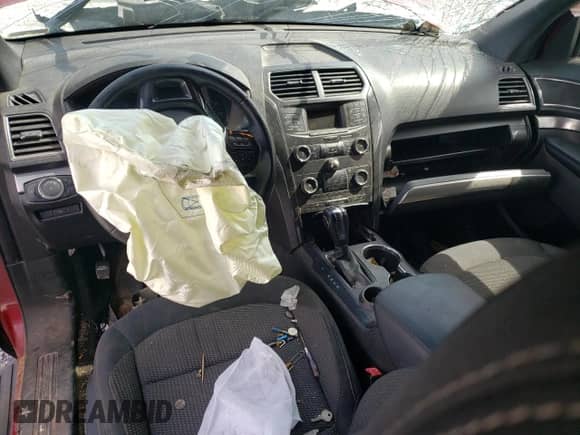 2018 Ford Explorer XLT z VIN 1FM5K7DH2JGB63357, wystawiony jako Copart lot #68653473 z przebiegiem 115 210 mil mil oraz Szkoda całkowita • Salvage title. Historia ofert i sprzedaży dostępna na DreamBid. Obrazek 8.