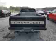 1997 Chevrolet Silverado 1500 z VIN 1GCEK14R0VZ190223, wystawiony jako Copart lot #59297615 z przebiegiem 443 338 mil mil oraz Czysty tytuł • Clean title. Historia ofert i sprzedaży dostępna na DreamBid. Obrazek 6.