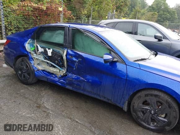 2023 Hyundai Elantra SEL с VIN KMHLM4AG5PU383579, выставлен на аукционе IAAI как лот 43232712 с пробегом 94 314 миль миль и . История ставок и продаж доступна на DreamBid. Изображение 6.