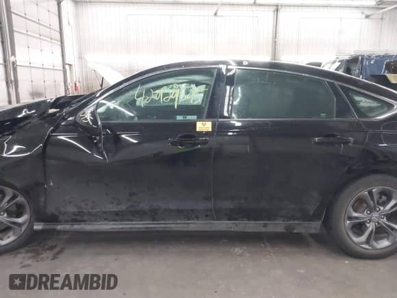 2024 Honda Accord EX с VIN 1HGCY1F38RA000284, выставлен на аукционе IAAI как лот 42929595 с пробегом 34 637 миль миль и . История ставок и продаж доступна на DreamBid. Изображение 15.