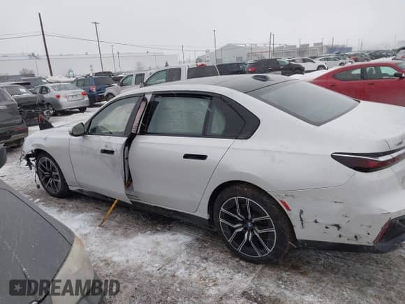 2024 BMW 7 Series 760i xDrive with VIN WBA33EJ04RCR03034, listed as a IAAI auction lot 41443346 with 4,938 mi miles and . Bid and sale history available at DreamBid. Image 14.