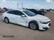 2019 Chevrolet Malibu LT with VIN 1G1ZD5ST1KF127171, listed as a Copart auction lot 68883725 with 22,793 mi miles and Salvage title. Bid and sale history available at DreamBid. Image 4.