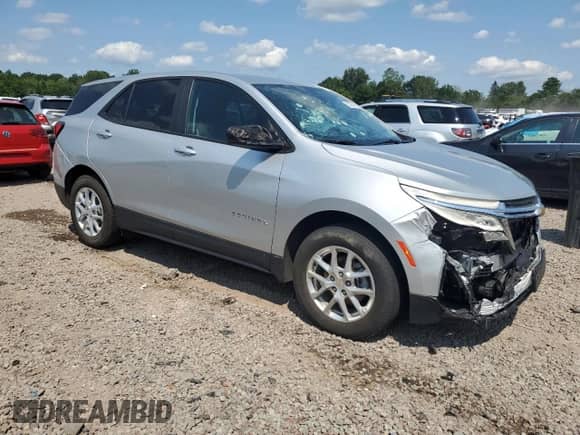 2022 Chevrolet Equinox LS with VIN 3GNAXSEV9NS106857, listed as a Copart auction lot 65586405 with 22,008 mi miles and Salvage title. Bid and sale history available at DreamBid. Image 4.
