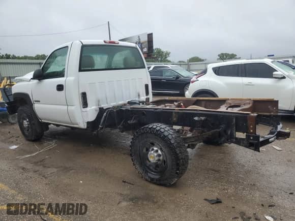 2005 Chevrolet Silverado 3500 SRW Wrk Trk с VIN 1GCHK34U05E308260, выставлен на аукционе Copart как лот 58187445 с пробегом Не указан миль и Списание • Salvage title. История ставок и продаж доступна на DreamBid. Изображение 2.