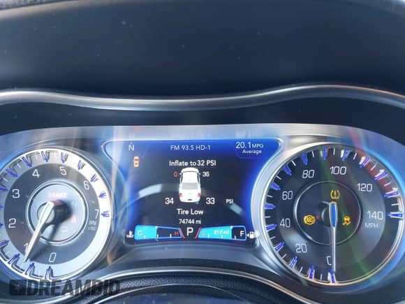 2019 Chrysler 300 Touring с VIN 2C3CCAAG3KH740652, выставлен на аукционе IAAI как лот 43158847 с пробегом 74 744 миль миль и . История ставок и продаж доступна на DreamBid. Изображение 7.