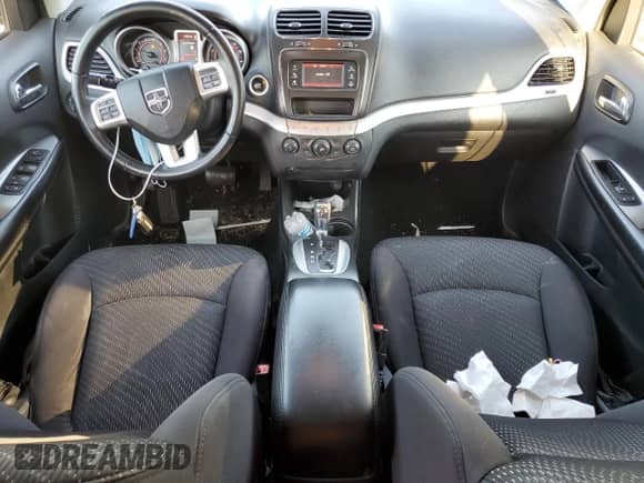 2014 Dodge Journey SXT with VIN 3C4PDCBG5ET153224, listed as a Copart auction lot 70207755 with 123,051 mi miles and Salvage title. Bid and sale history available at DreamBid. Image 8.