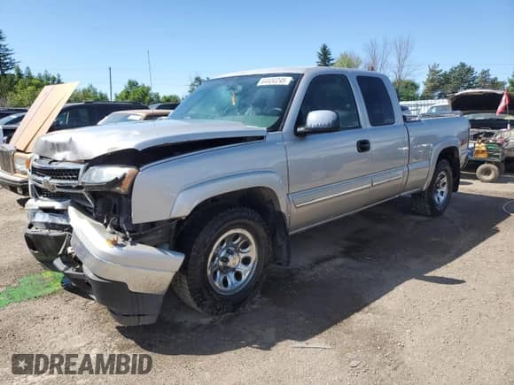 2006 Chevrolet Silverado 1500 LT1 with VIN 2GCEK19V561259455, listed as a Copart auction lot 64430245 with 262,394 mi miles and Salvage title. Bid and sale history available at DreamBid. Image 1.