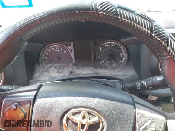 2016 Toyota Tacoma SR5 с VIN 5TFAZ5CN7GX014297, выставлен на аукционе IAAI как лот 42713156 с пробегом Не указан миль и . История ставок и продаж доступна на DreamBid. Изображение 7.