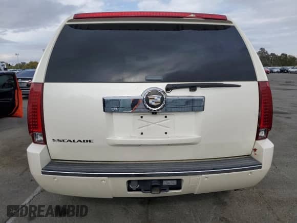 2007 Cadillac Escalade z VIN 1GYFK63867R260847, wystawiony jako Copart lot #84286415 z przebiegiem 268 805 mil mil oraz Czysty tytuł • Clean title. Historia ofert i sprzedaży dostępna na DreamBid. Obrazek 6.