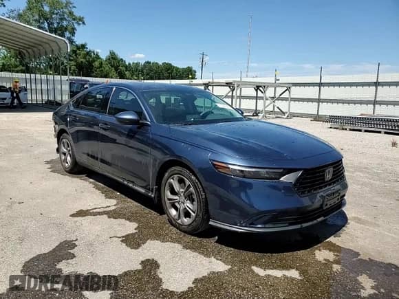 2024 Honda Accord EX with VIN 1HGCY1F32RA006436, listed as a Copart auction lot 71087495 with 14,984 mi miles and Salvage title. Bid and sale history available at DreamBid. Image 14.