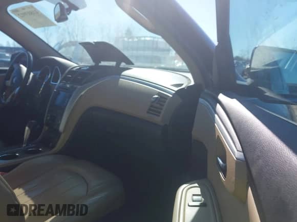 2009 Chevrolet Traverse LTZ z VIN 1GNER33D19S150882, wystawiony jako IAAI lot #41803912 z przebiegiem 156 229 mil mil oraz . Historia ofert i sprzedaży dostępna na DreamBid. Obrazek 5.