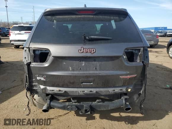 2017 Jeep Grand Cherokee Trailhawk z VIN 1C4RJFLG7HC941214, wystawiony jako Copart lot #49878665 z przebiegiem Nie podano mil oraz Szkoda całkowita • Salvage title. Historia ofert i sprzedaży dostępna na DreamBid. Obrazek 6.