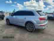2017 Audi Q7 Premium Plus с VIN WA1LAAF70HD005038, выставлен на аукционе Copart как лот 81623175 с пробегом 153 322 миль миль и Списание • Salvage title. История ставок и продаж доступна на DreamBid. Изображение 2.