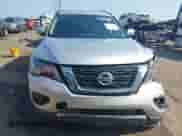 2019 Nissan Pathfinder S z VIN 5N1DR2MNXKC629366, wystawiony jako IAAI lot #42943140 z przebiegiem 165 192 mil mil oraz . Historia ofert i sprzedaży dostępna na DreamBid. Obrazek 12.