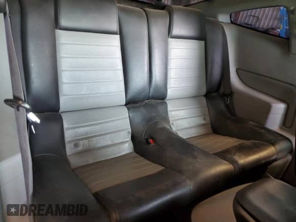 2007 Ford Mustang GT Deluxe with VIN 1ZVHT82H575342775, listed as a Copart auction lot 85830525 with 146,848 mi miles and Salvage title. Bid and sale history available at DreamBid. Image 10.