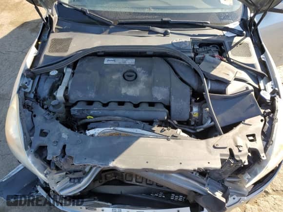 2013 Volvo S60 T6 R-Design Platinum с VIN YV1902FH4D2177249, выставлен на аукционе Copart как лот 71166385 с пробегом 149 002 миль миль и Чистый • Clean title. История ставок и продаж доступна на DreamBid. Изображение 11.