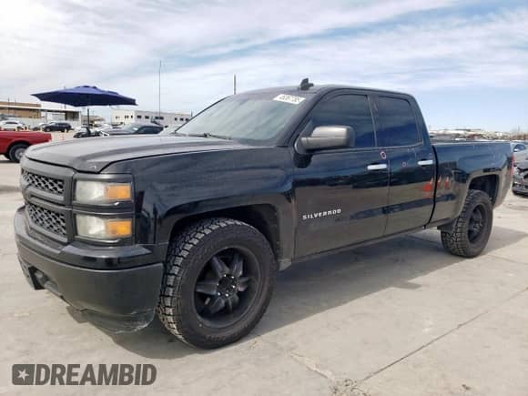 2015 Chevrolet Silverado 1500 Work Truck with VIN 1GCRCPEC6FZ281512, listed as a Copart auction lot 46367785 with 122,389 mi miles and Salvage title. Bid and sale history available at DreamBid. Image 1.