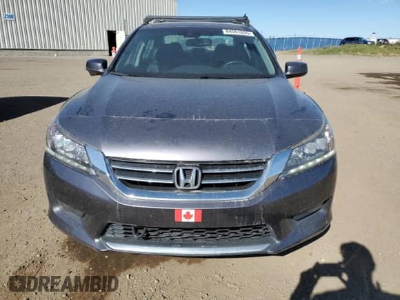 2015 Honda Accord Touring z VIN 1HGCR2F97FA808273, wystawiony jako Copart lot #84551035 z przebiegiem 111 392 mil mil oraz Czysty tytuł • Clean title. Historia ofert i sprzedaży dostępna na DreamBid. Obrazek 5.