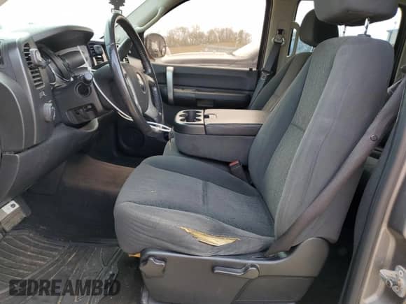 2007 Chevrolet Silverado 1500 LS с VIN 2GCEK13C671592420, выставлен на аукционе Copart как лот 55104145 с пробегом 135 961 миль миль и Чистый • Clean title. История ставок и продаж доступна на DreamBid. Изображение 7.
