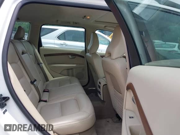 2009 Volvo XC70 3.2L с VIN YV4BZ982591054052, выставлен на аукционе IAAI как лот 42403590 с пробегом 106 372 миль миль и . История ставок и продаж доступна на DreamBid. Изображение 8.