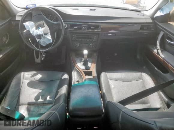 2011 BMW 3 Series 328i с VIN WBAPH5G5XBNN59550, выставлен на аукционе Copart как лот 57128645 с пробегом 159 075 миль миль и Списание • Salvage title. История ставок и продаж доступна на DreamBid. Изображение 8.