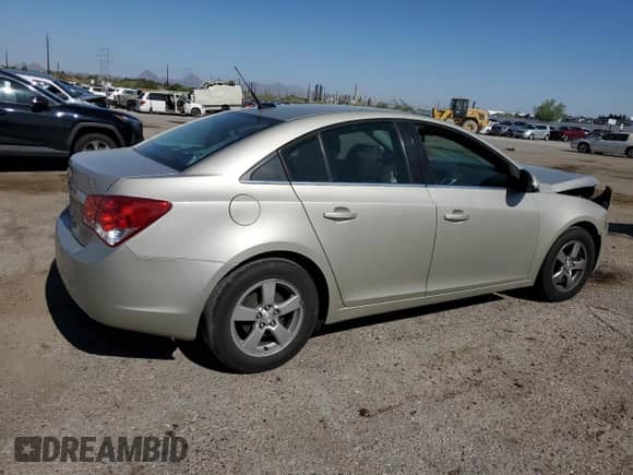 2014 Chevrolet Cruze 1LT with VIN 1G1PC5SB8E7458510, listed as a Copart auction lot 60517525 with 68,723 mi miles and Salvage title. Bid and sale history available at DreamBid. Image 3.