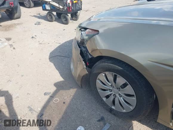 2009 Honda Accord LX with VIN 1HGCP263X9A125098, listed as a IAAI auction lot 43101217 with 200,832 mi miles and . Bid and sale history available at DreamBid. Image 6.