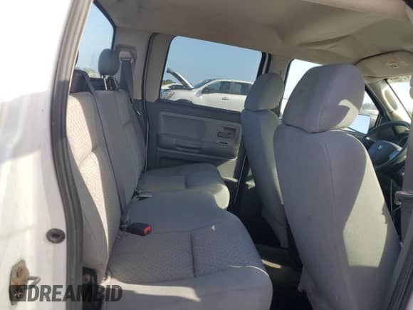 2008 Dodge Dakota with VIN 1D3HE38N68S590475, listed as a Copart auction lot 84948805 with 140,277 mi miles and Clean title. Bid and sale history available at DreamBid. Image 10.