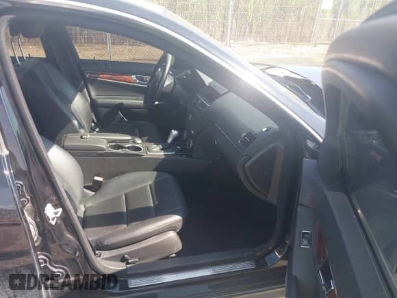 2010 Mercedes-Benz C 300 Sport с VIN WDDGF8BB5AF444392, выставлен на аукционе IAAI как лот 42798986 с пробегом 163 705 миль миль и . История ставок и продаж доступна на DreamBid. Изображение 5.