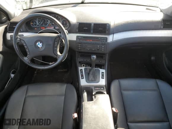 2005 BMW 3 Series 330xi with VIN WBAEW53405PN38032, listed as a Copart auction lot 89687445 with 141,864 mi miles and Clean title. Bid and sale history available at DreamBid. Image 8.