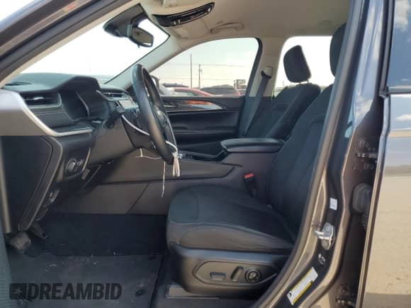 2022 Jeep Grand Cherokee Altitude with VIN 1C4RJKAG2N8556671, listed as a Copart auction lot 81232885 with 28,240 mi miles and Salvage title. Bid and sale history available at DreamBid. Image 7.