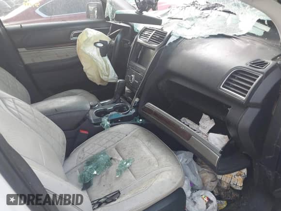 2016 Ford Explorer Platinum с VIN 1FM5K8HT4GGB62031, выставлен на аукционе IAAI как лот 43065927 с пробегом Не указан миль и . История ставок и продаж доступна на DreamBid. Изображение 5.