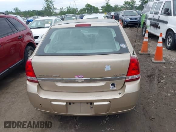 2004 Chevrolet Malibu Maxx LT с VIN 1G1ZU64864F191272, выставлен на аукционе IAAI как лот 42380276 с пробегом 324 195 миль миль и . История ставок и продаж доступна на DreamBid. Изображение 16.