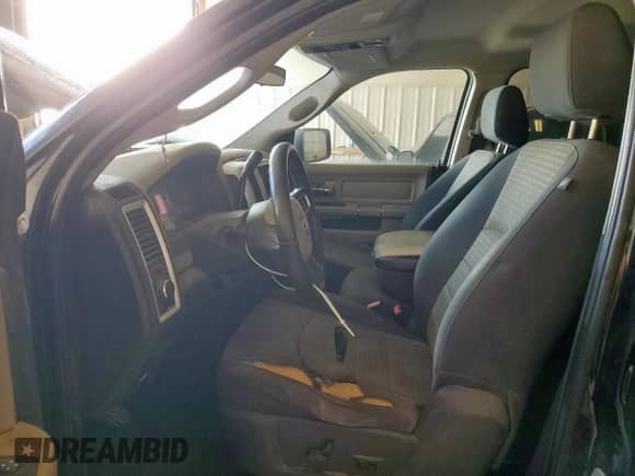 2009 Dodge 1500 SLT с VIN 1D3HB13P99S748475, выставлен на аукционе Copart как лот 58997335 с пробегом 177 778 миль миль и Чистый • Clean title. История ставок и продаж доступна на DreamBid. Изображение 7.