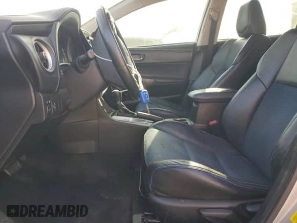 2019 Toyota Corolla SE с VIN 5YFBURHE7KP881807, выставлен на аукционе Copart как лот 81878355 с пробегом 148 902 миль миль и Списание • Salvage title. История ставок и продаж доступна на DreamBid. Изображение 7.