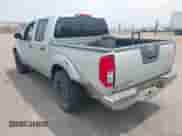 2011 Nissan Frontier Pro-4X z VIN 1N6AD0EV8BC434100, wystawiony jako IAAI lot #42745419 z przebiegiem 264 222 mil mil oraz . Historia ofert i sprzedaży dostępna na DreamBid. Obrazek 3.