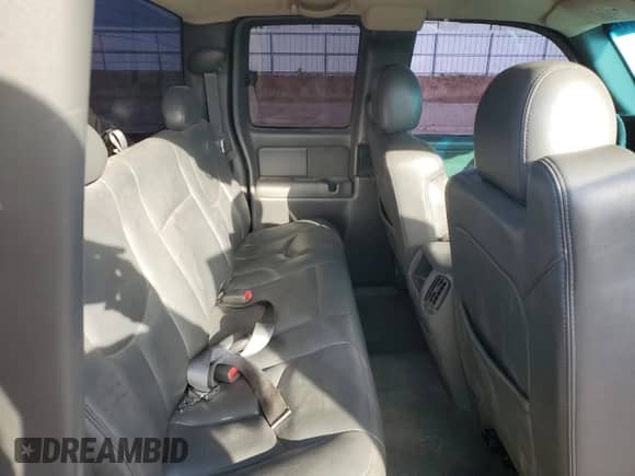 2003 Chevrolet Silverado SS с VIN 2GCEK19N631366266, выставлен на аукционе Copart как лот 79645644 с пробегом 146 791 миль миль и Списание • Salvage title. История ставок и продаж доступна на DreamBid. Изображение 10.